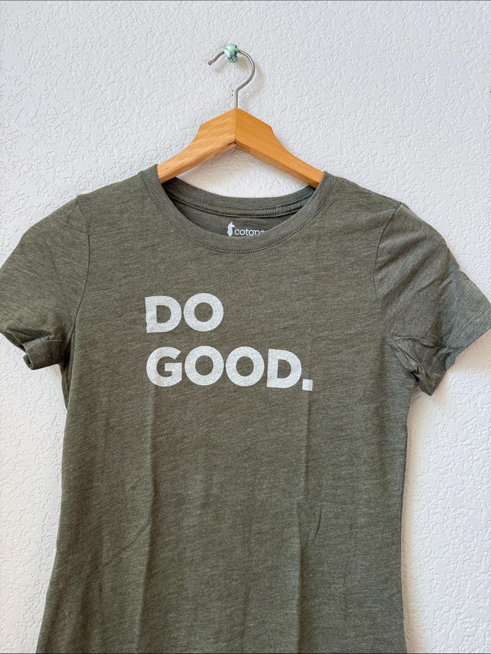 Cotopaxi Short Sleeve Tee Shirt Do Good Olive Green Womens Small - Picture 2 of 7